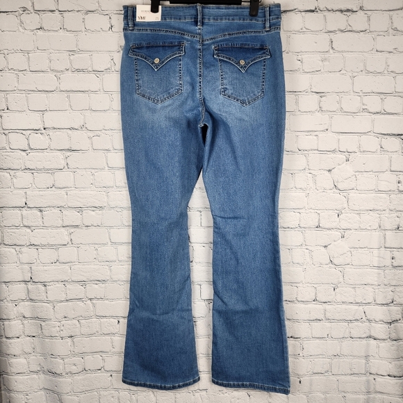 NWT YMI Size 11 Medium Wash Boot Cut Jeans - Picture 2 of 7